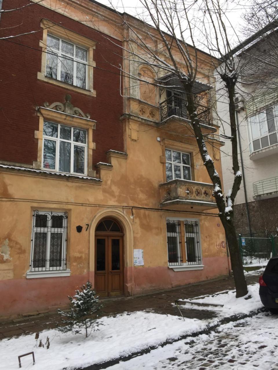 A Little Good Room Lviv Ngoại thất bức ảnh